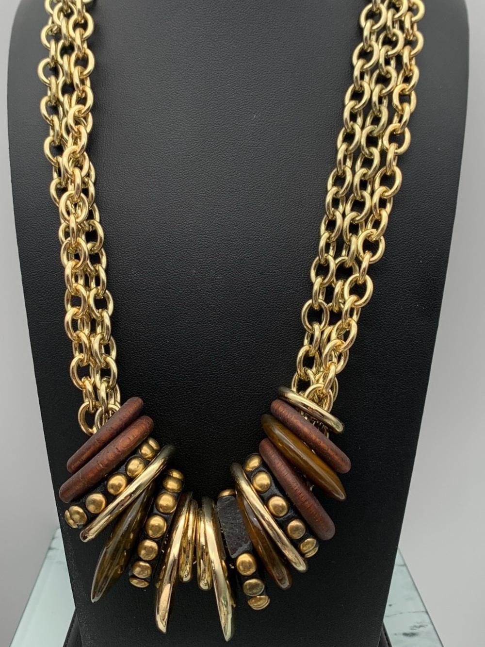 Chico’s chunky Gold-Tone Multi-Chain Necklace with Brown Accent Discs 17-20”